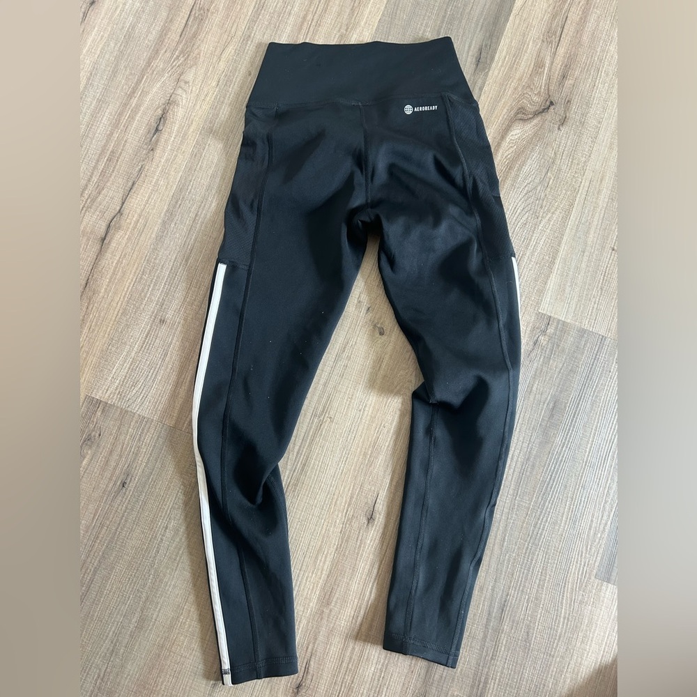 Adidas women’s leggings small